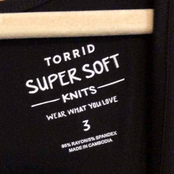 Torrid tank - Picture 2 of 2